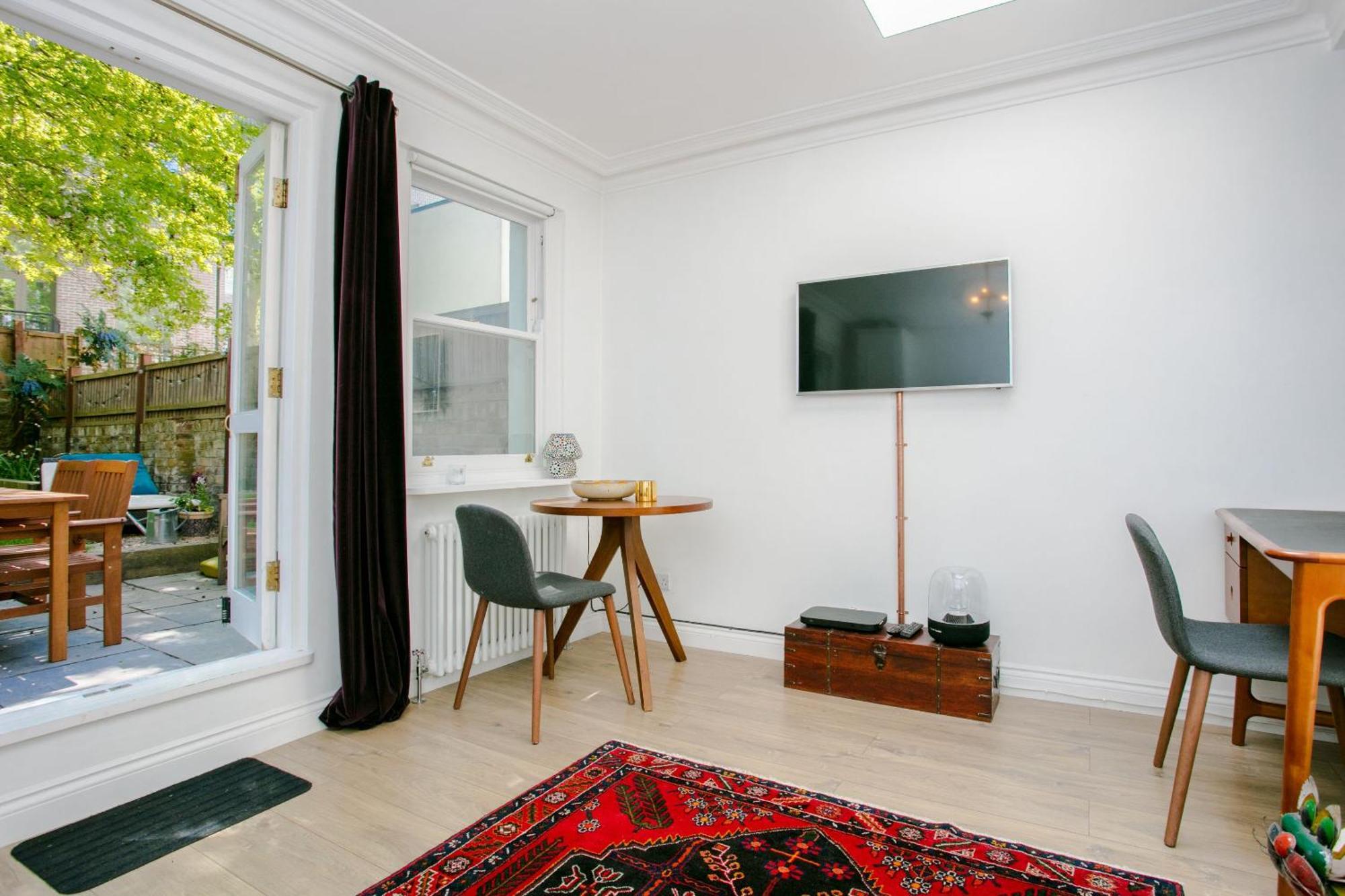 Modern Garden Apartment Camden London Eksteriør billede